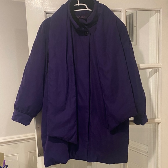 Jones New York Jackets & Blazers - Jones New York size Medium Coat Good condition